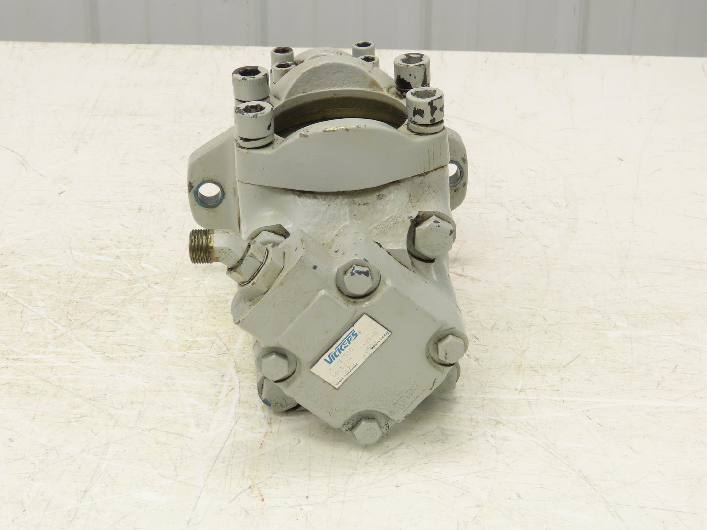 Vickers 3520V25E5-86CB22R Double Vane Hydraulic Pump 25/5GPM 1200 RPM