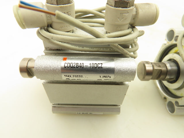 SMC CDQ2B40-10DCZ Double Acting Compact Cylinder 40mm Bore 10mm Stroke Lot of 2