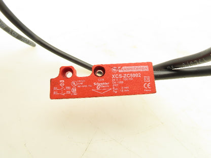 Telemecanique XCS-ZC5902 Magnetic Coded Safety Switch Sensor