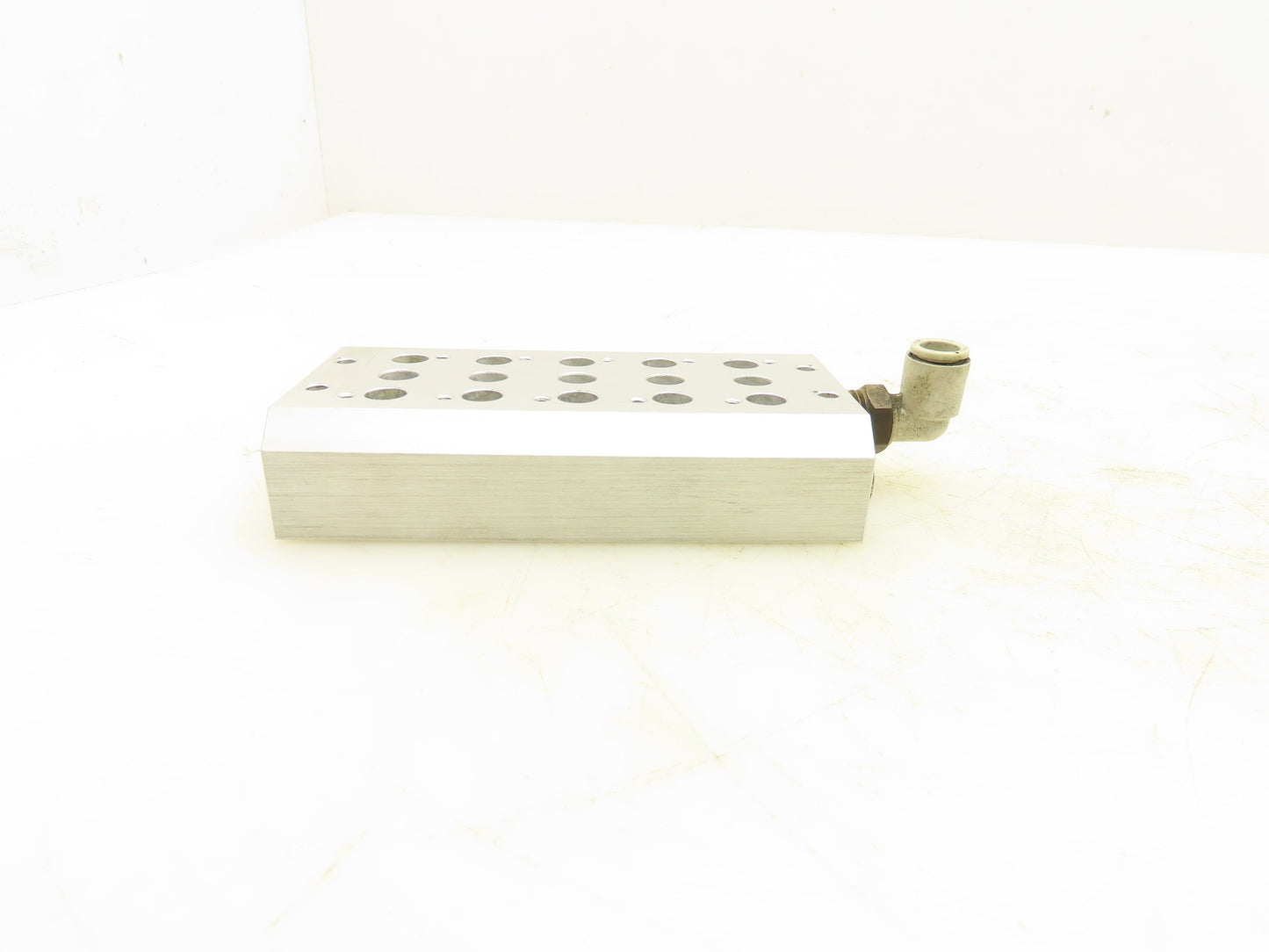 Koganei 180M5F 5-Station Hydraulic Manifold Base 1/4" NPT Port