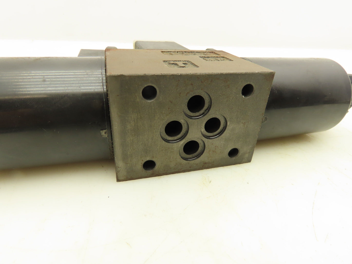 Taiyo DA43R-1S8L Hydraulic Solenoid Operated Valve 24VDC