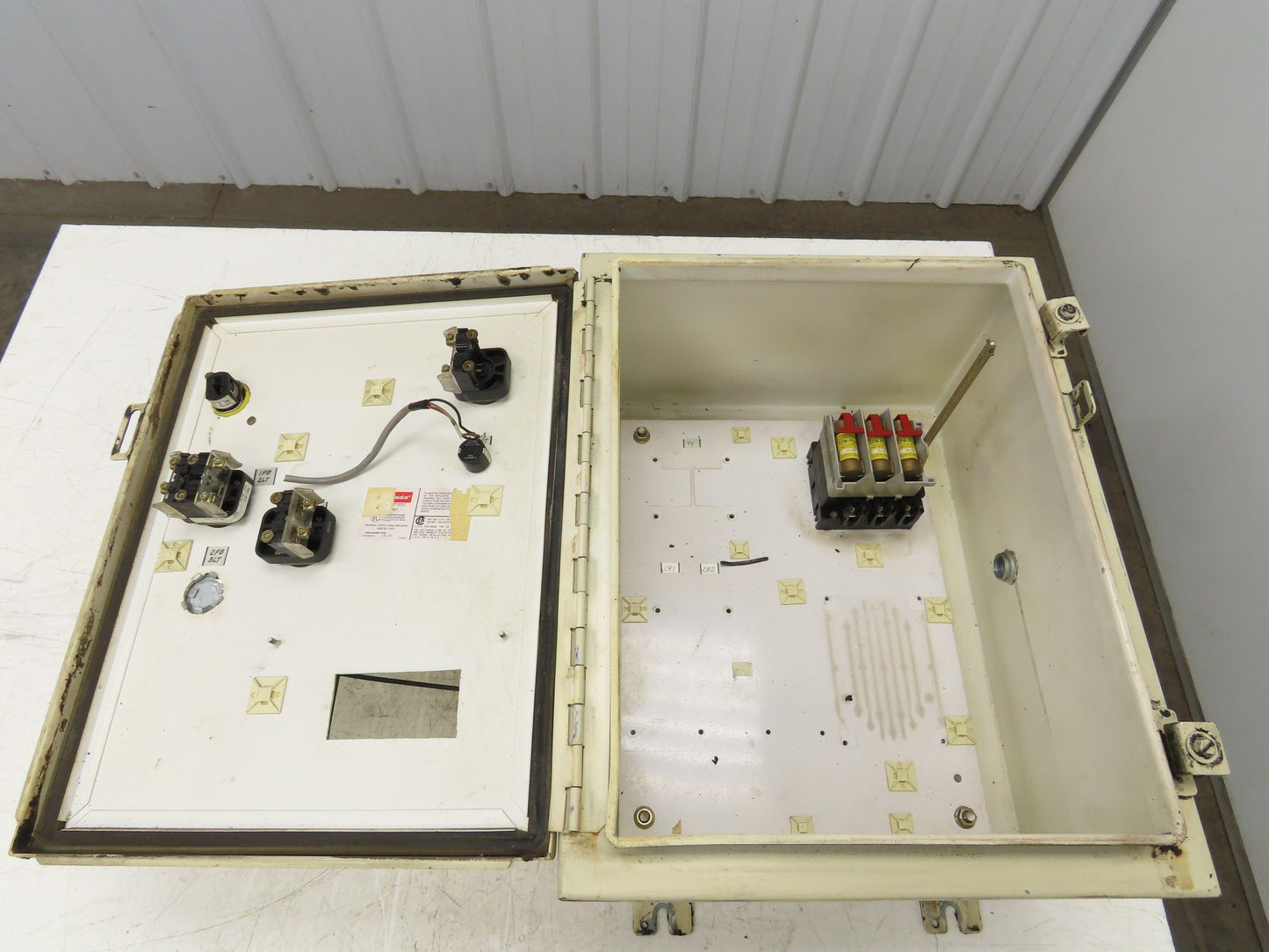 Hoffman 16x20x10" Steel Electrical Enclosure 30A Fusible Rotary Disconnect