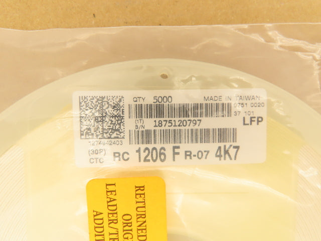 Yageo RC1206FR-074K7L Chip Resistor Tape And Reel 4.7 kOhms ± 1% 5000 Pcs