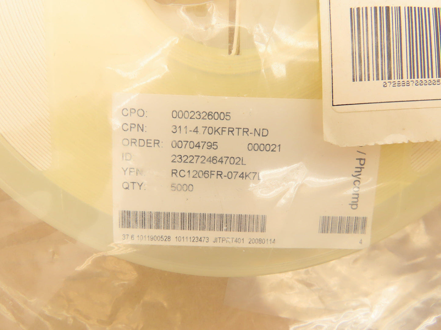 Yageo RC1206FR-074K7L Chip Resistor Tape And Reel 4.7 kOhms ± 1% 5000 Pcs