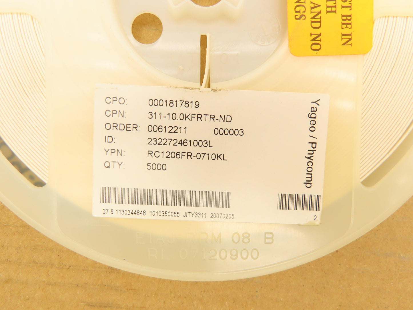 Yageo RC1206FR-0710KL Chip Resistor Tape And Reel 10 kOhms ± 1% 1/4W 5000 Pcs