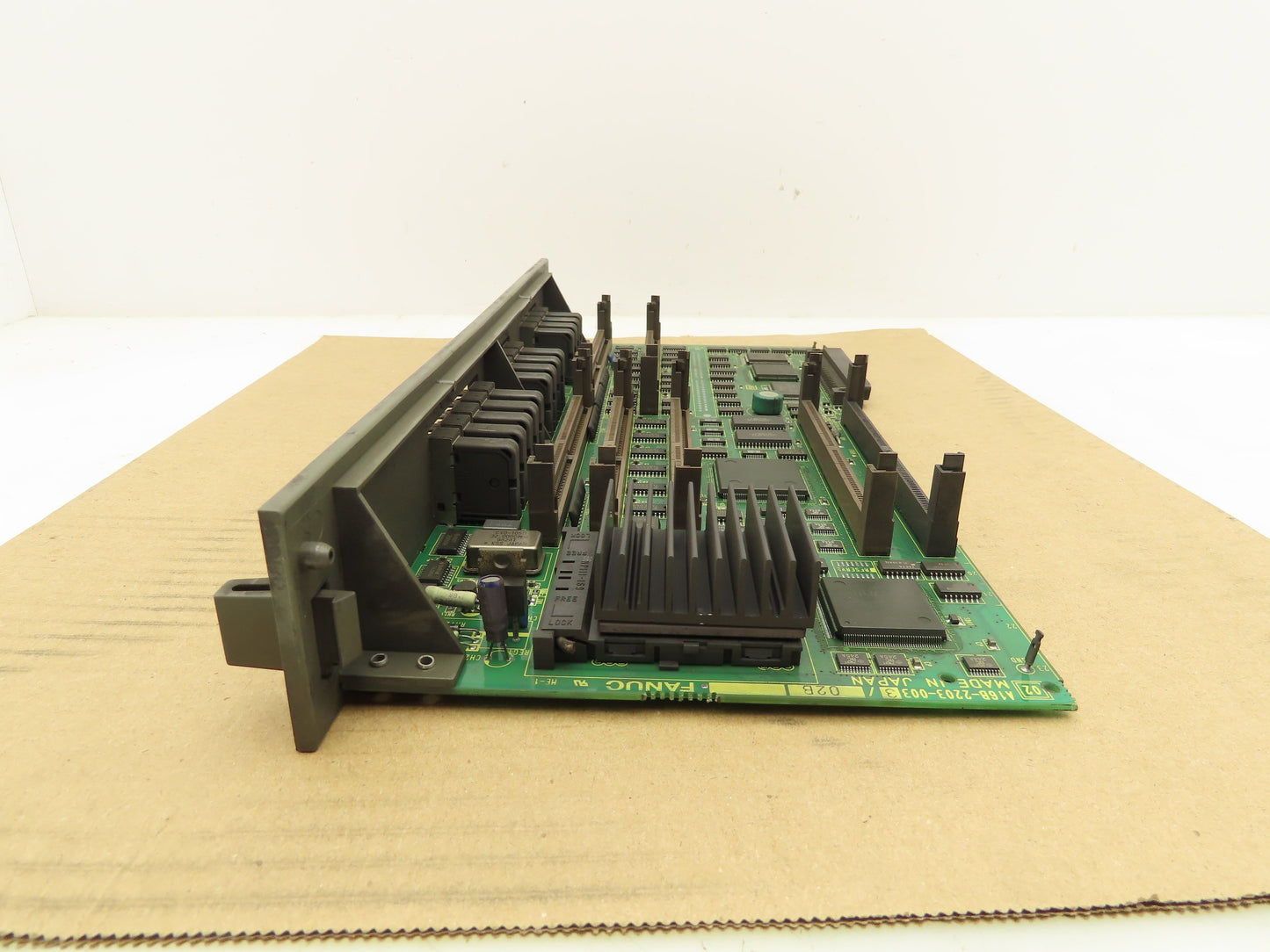 Fanuc A16B-2203-0033/02B CPU Alarm Module Circuit Board