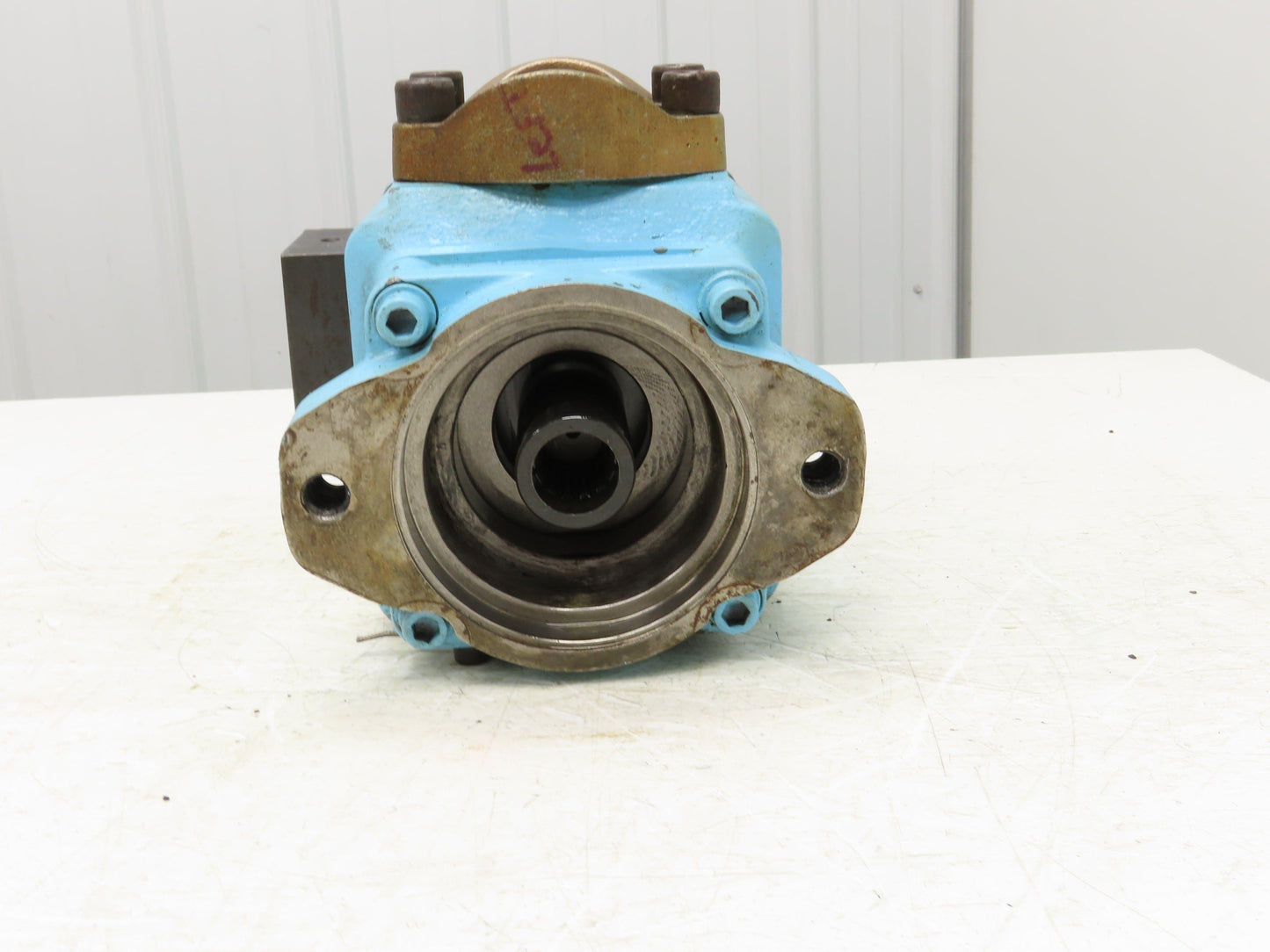 Veljan T6ERM0621R03C42A1 Drive Train Single Vane Hydraulic Pump 75 GPM 3500 PSI