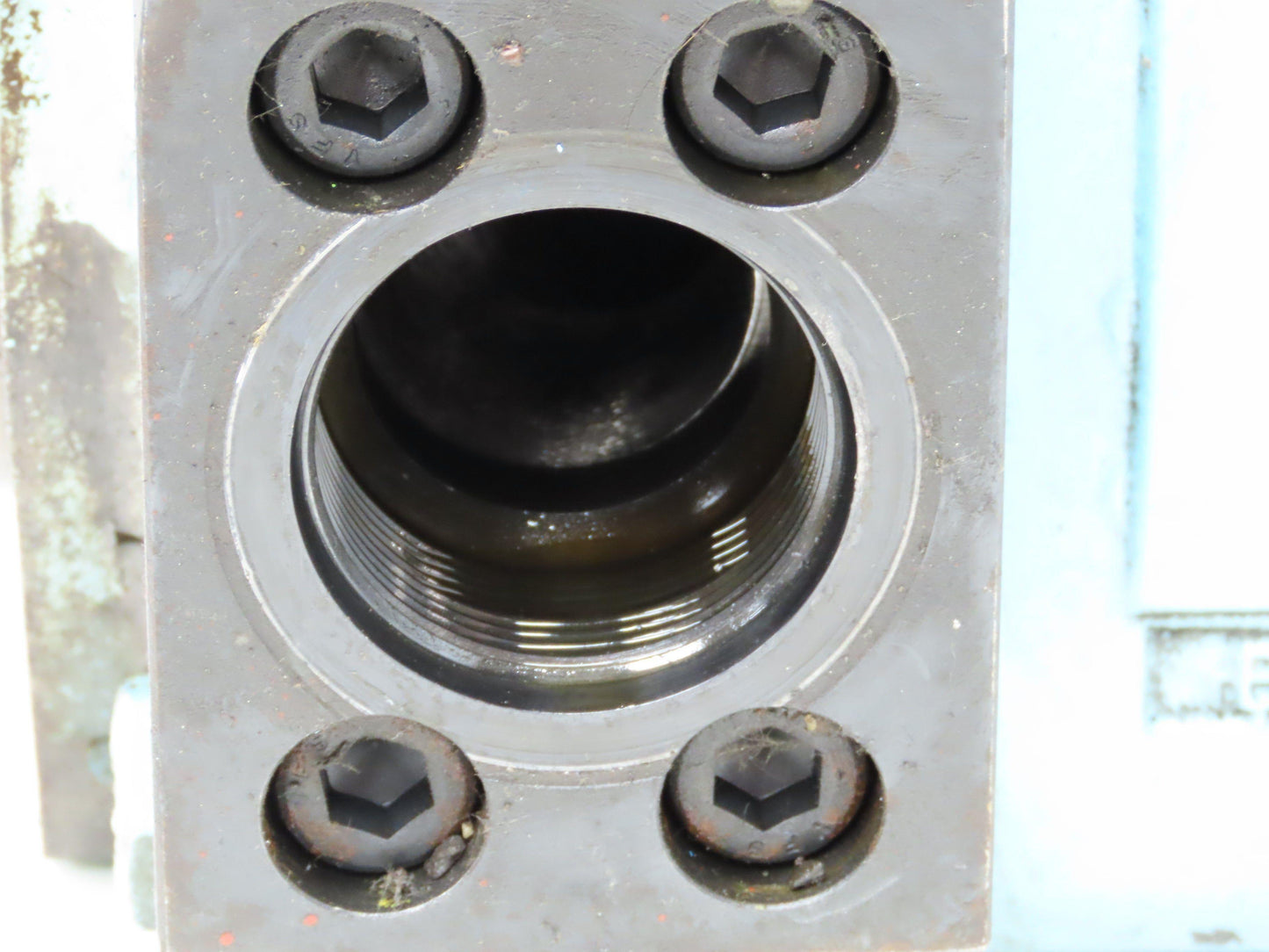 Veljan T6ERM0621R03C42A1 Drive Train Single Vane Hydraulic Pump 75 GPM 3500 PSI