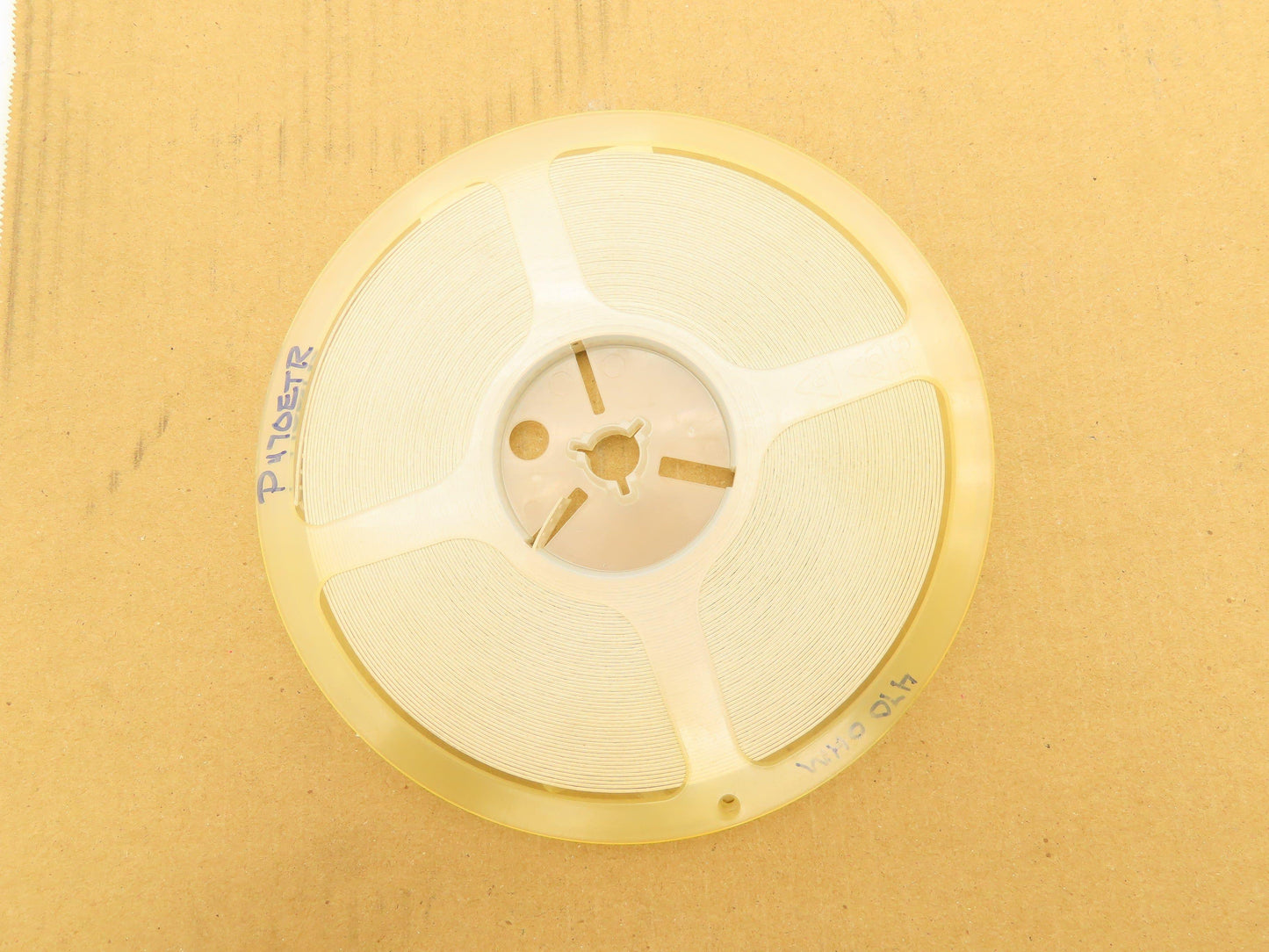Panasonic ERJ8GEYJ471V Chip Resistor Tape And Reel 470 Ohms ± 5% 5000 Pcs