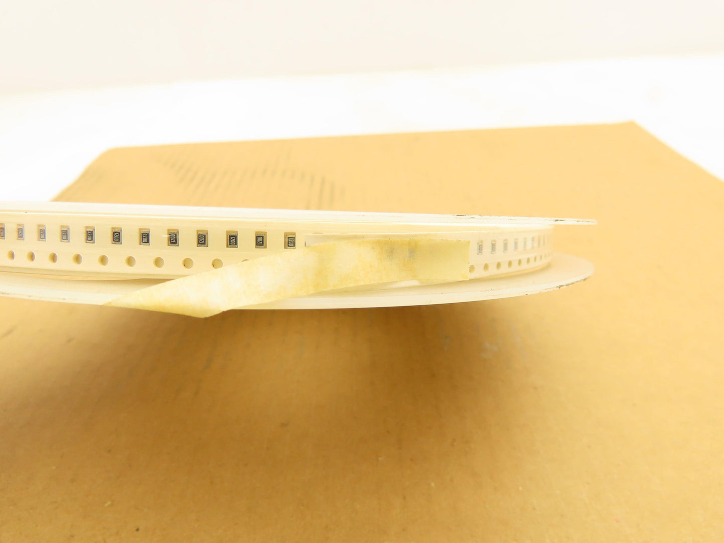 Yageo RC0805FR-07120RL Chip Resistor Tape And Reel 120 Ohms ± 1% 5000 Pieces