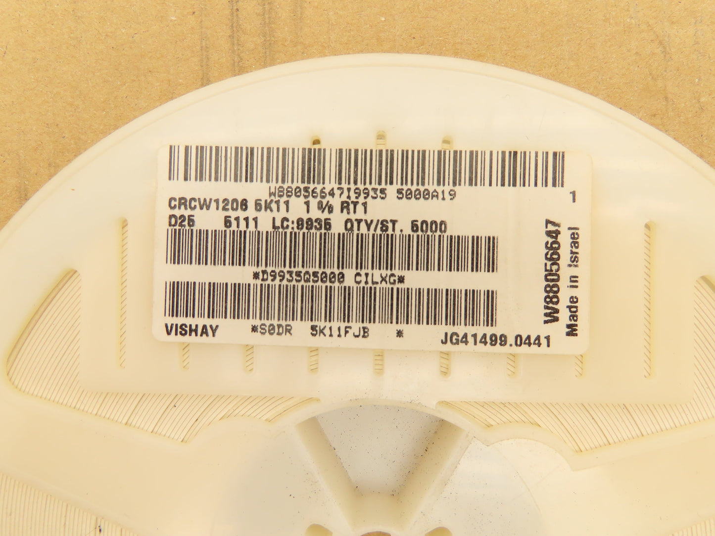 Vishay CRCW1206 Chip Resistor Tape And Reel 1206 1/4W ± 1% 5000 Pieces