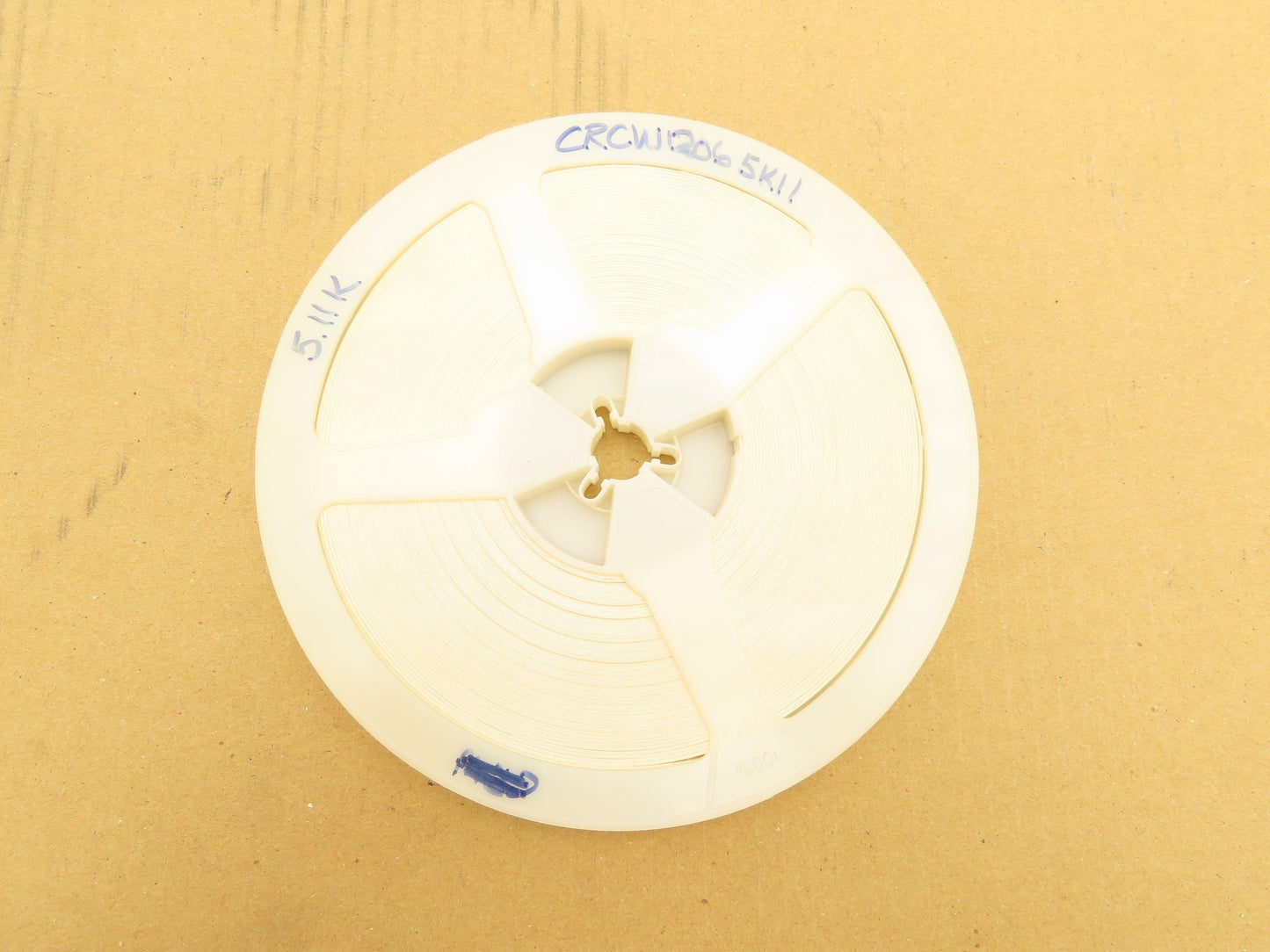 Vishay CRCW1206 Chip Resistor Tape And Reel 1206 1/4W ± 1% 5000 Pieces