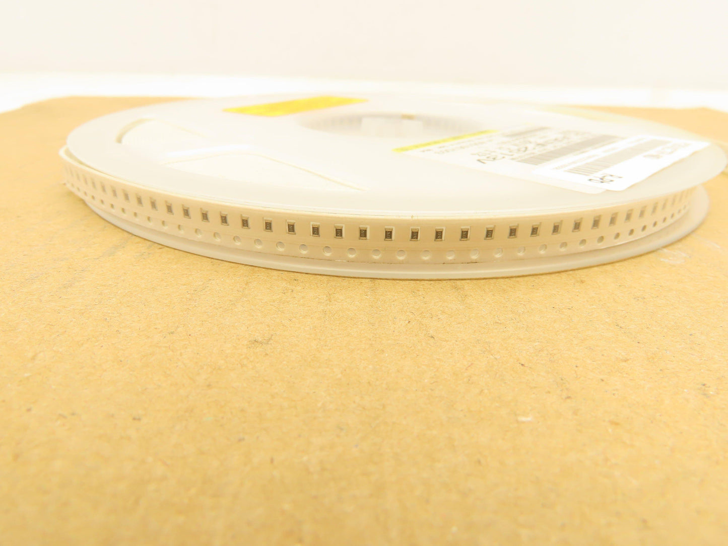 Panasonic ERJ6ENF2613V Chip Resistor Tape And Reel 261 kOhms ± 1% 5000 Pcs