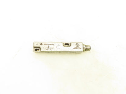 Allen Bradley 440N-G02161 Guardmaster Non Contact Switch 24V