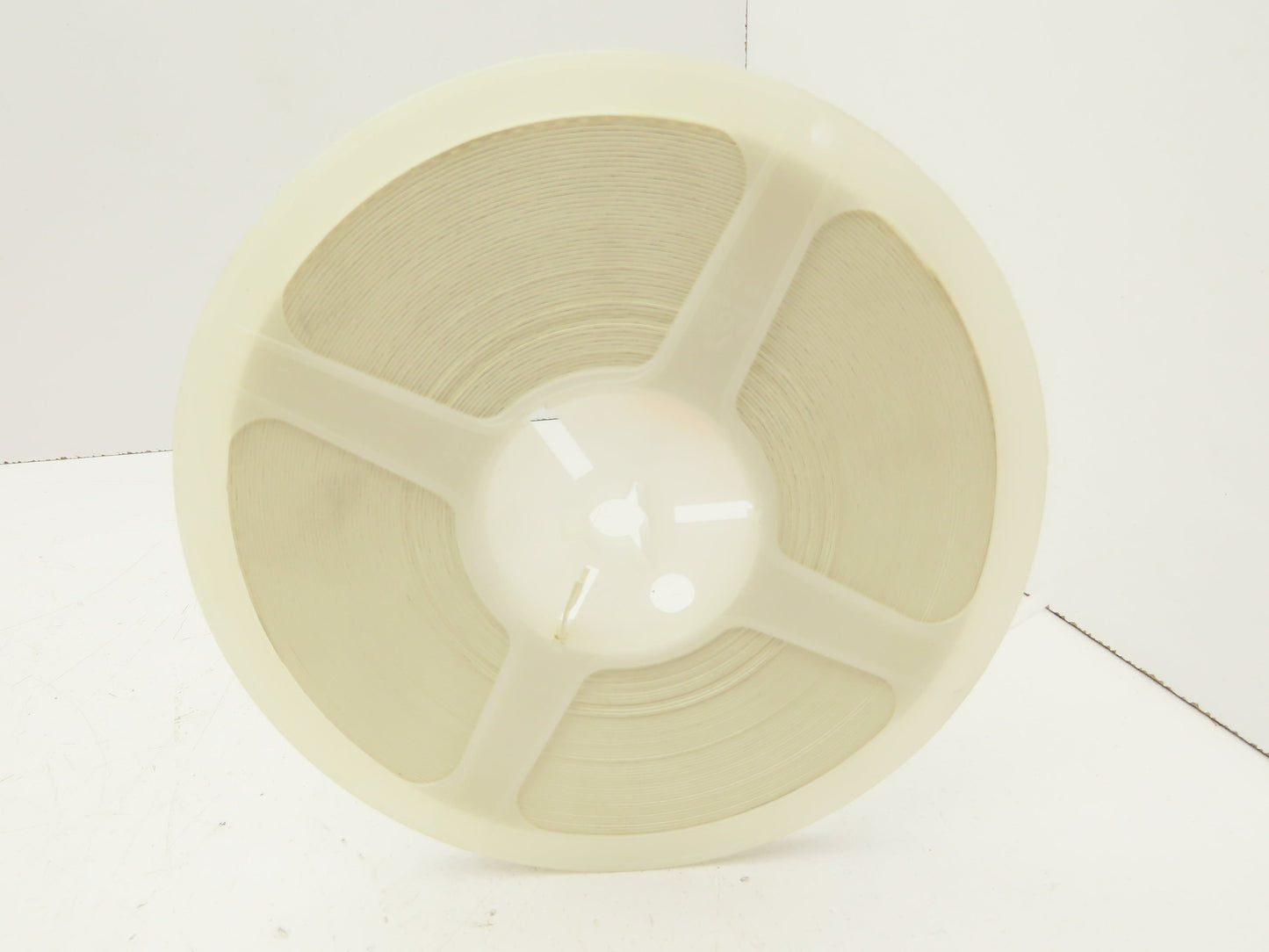 Yageo RC1206FR-07100RL Chip Resistor Tape And Reel 100 Ohms ± 1% 1/4W 5000 Pcs