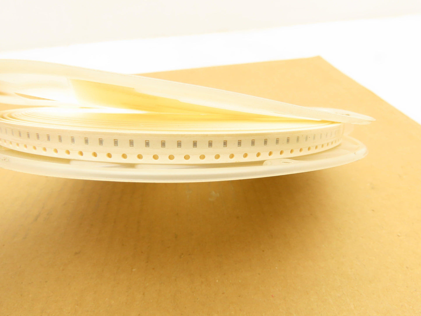 TDK C1608C0G1H220J080AA 
Ceramic Capacitors 22 pF ± 5% 50V 4000 Pieces