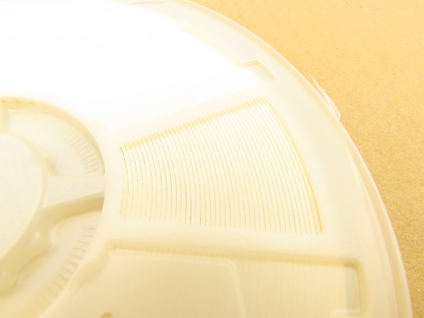 TDK C1608C0G1H220J080AA 
Ceramic Capacitors 22 pF ± 5% 50V 4000 Pieces