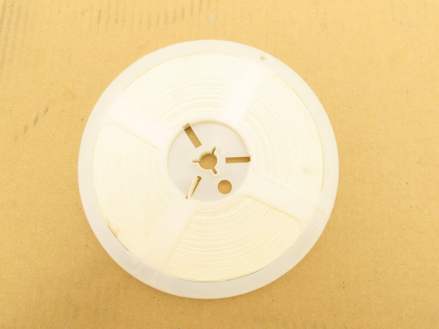Yageo RC1206FR-074K02L Chip Resistor Tape And Reel 4.02 kOhms 1/4W 5000 Pcs