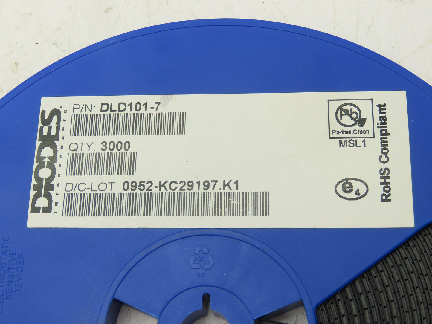 Diodes Incorporated DLD101-7 IC LED Driver Linear DIM 1A 50V Surface Mount 2200