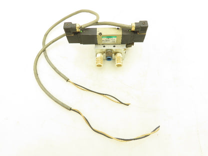 CKD 4KB240-B Solenoid Valve 2-Port Manifold 1/4" and 1/8" NPT