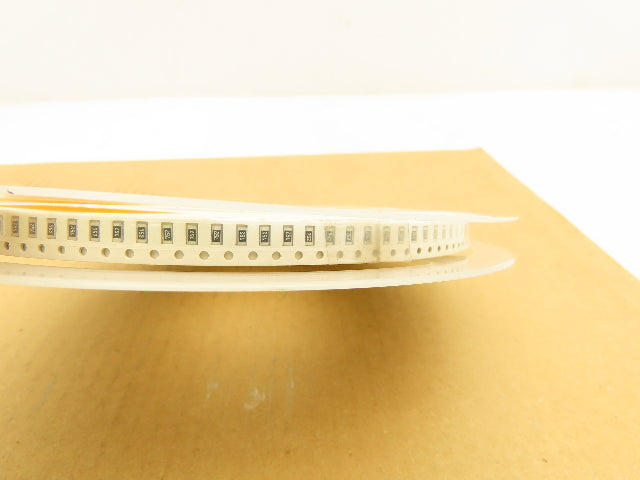 Panasonic ERJ8GEYJ752V Fixed Metal Glaze Flat Chip Resistor 7.5 kOhms ± 5% 1/4W