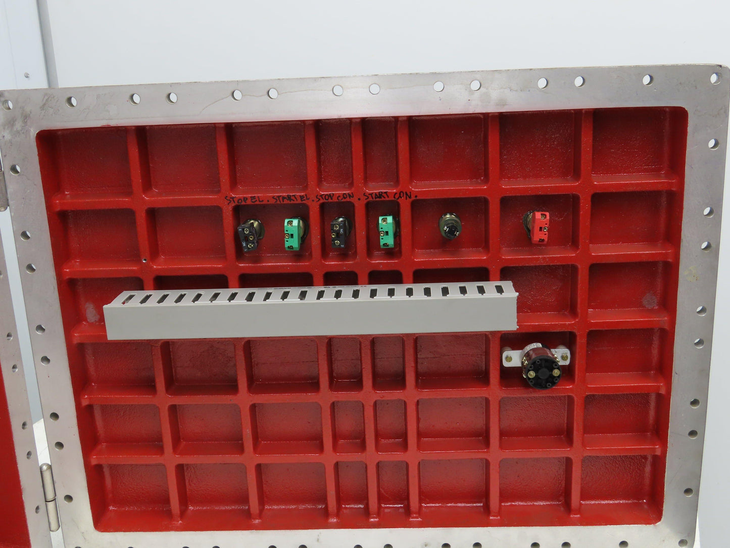 Ex-Tech ERSA-5070 Hinged Flameproof Electrical Box Enclosure 795x595x267mm