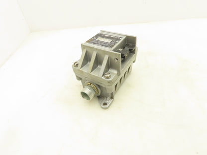 Square D 2510-KR2H Manual Motor Starting Switch 600V 30A 3PH Series B Rainproof