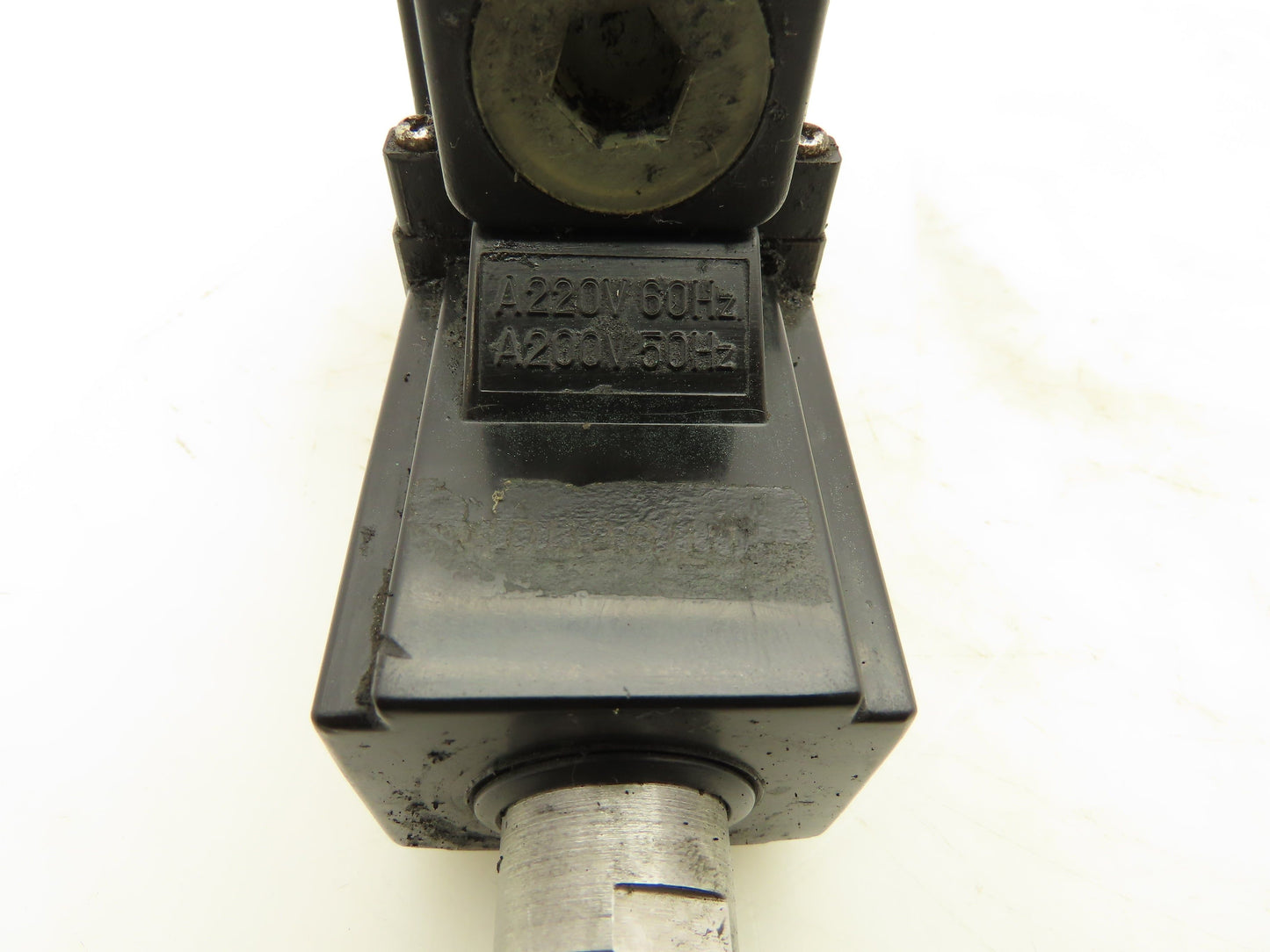 HP SWH-G02-C2-A220-10 Hydraulic Directional Control Solenoid Valve 220V