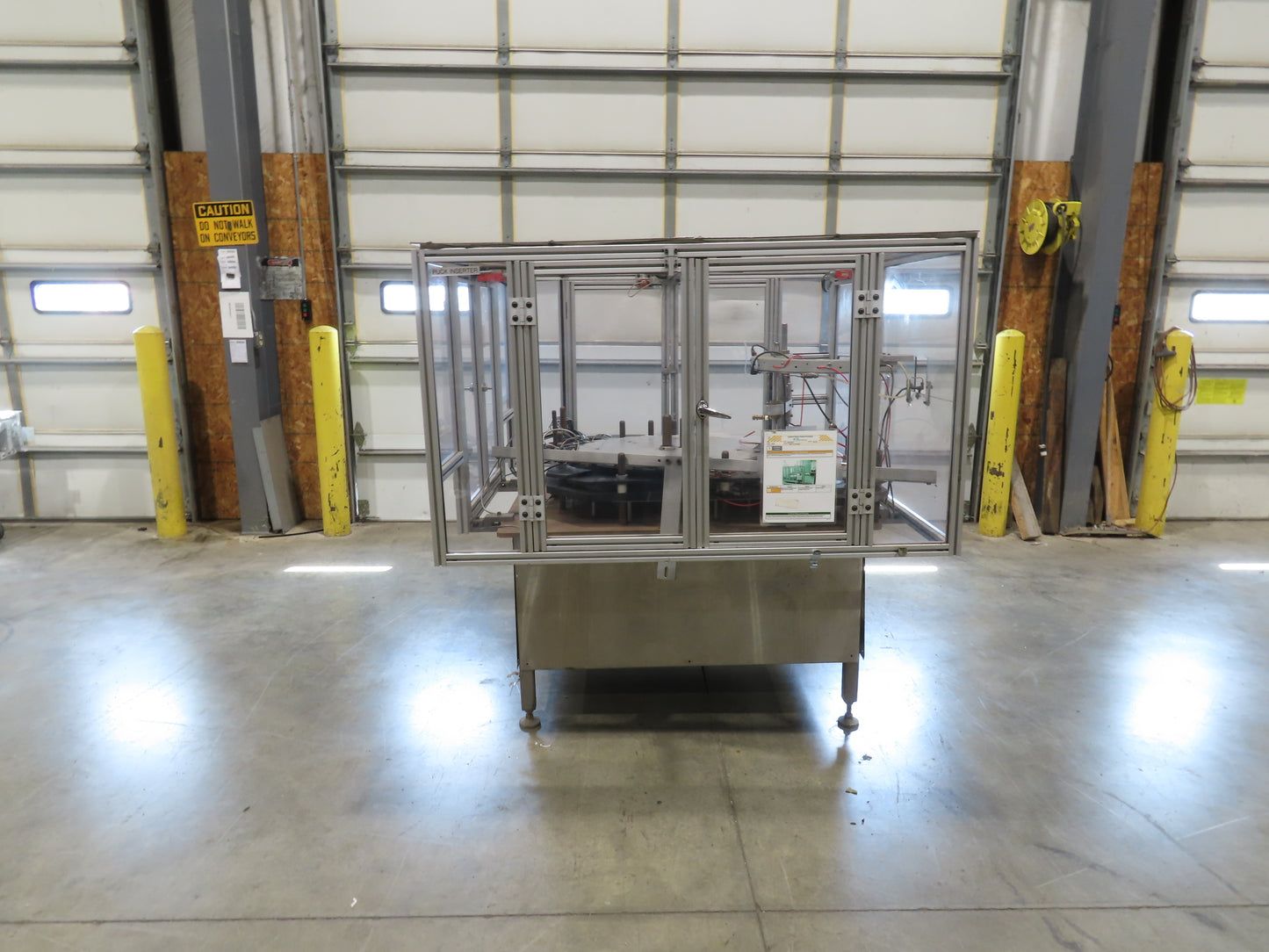 Aerosol Can Bottle Rotary Puck Inserter/Remover for Bottle Filling Capper Line