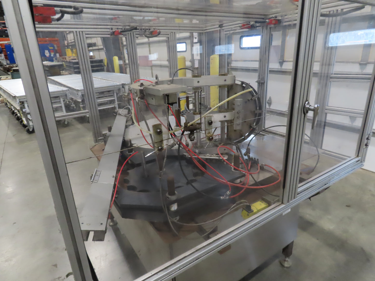 Aerosol Can Bottle Rotary Puck Inserter/Remover for Bottle Filling Capper Line