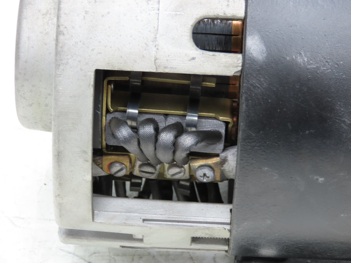 Raymond 570-235/100 EASI-OPC30TT Order Picker Forklift Hydraulic Pump Motor