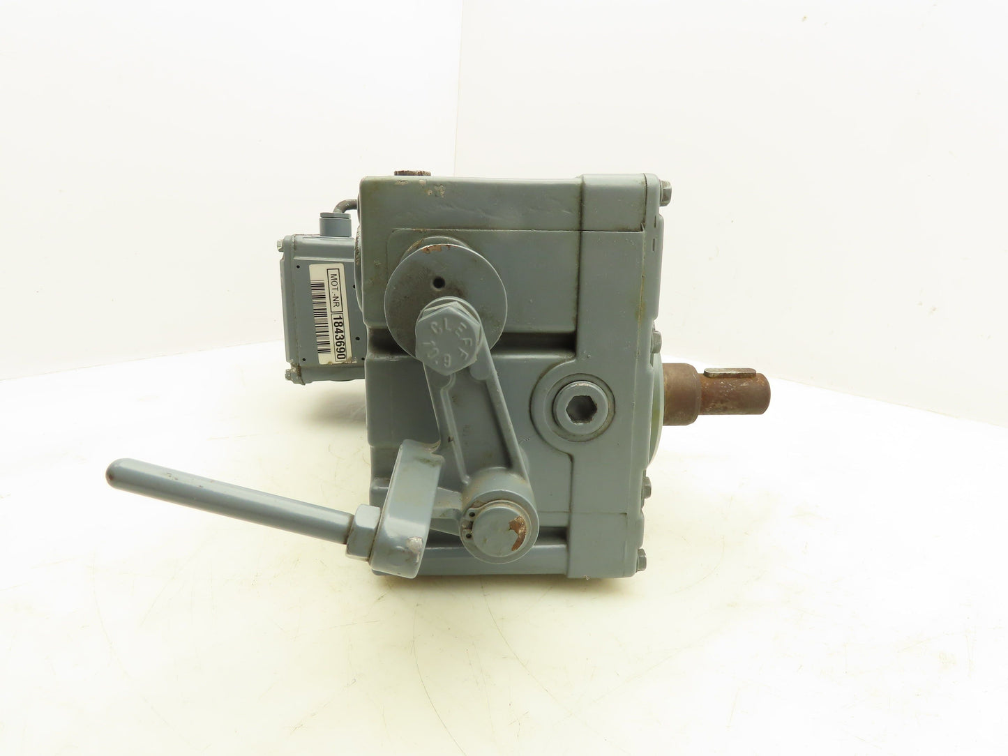 Bauer M1843690-25 Gearmotor 91RPM 17.73:1  0.55kw 208Delta 3Ph 21Nm DC Brake
