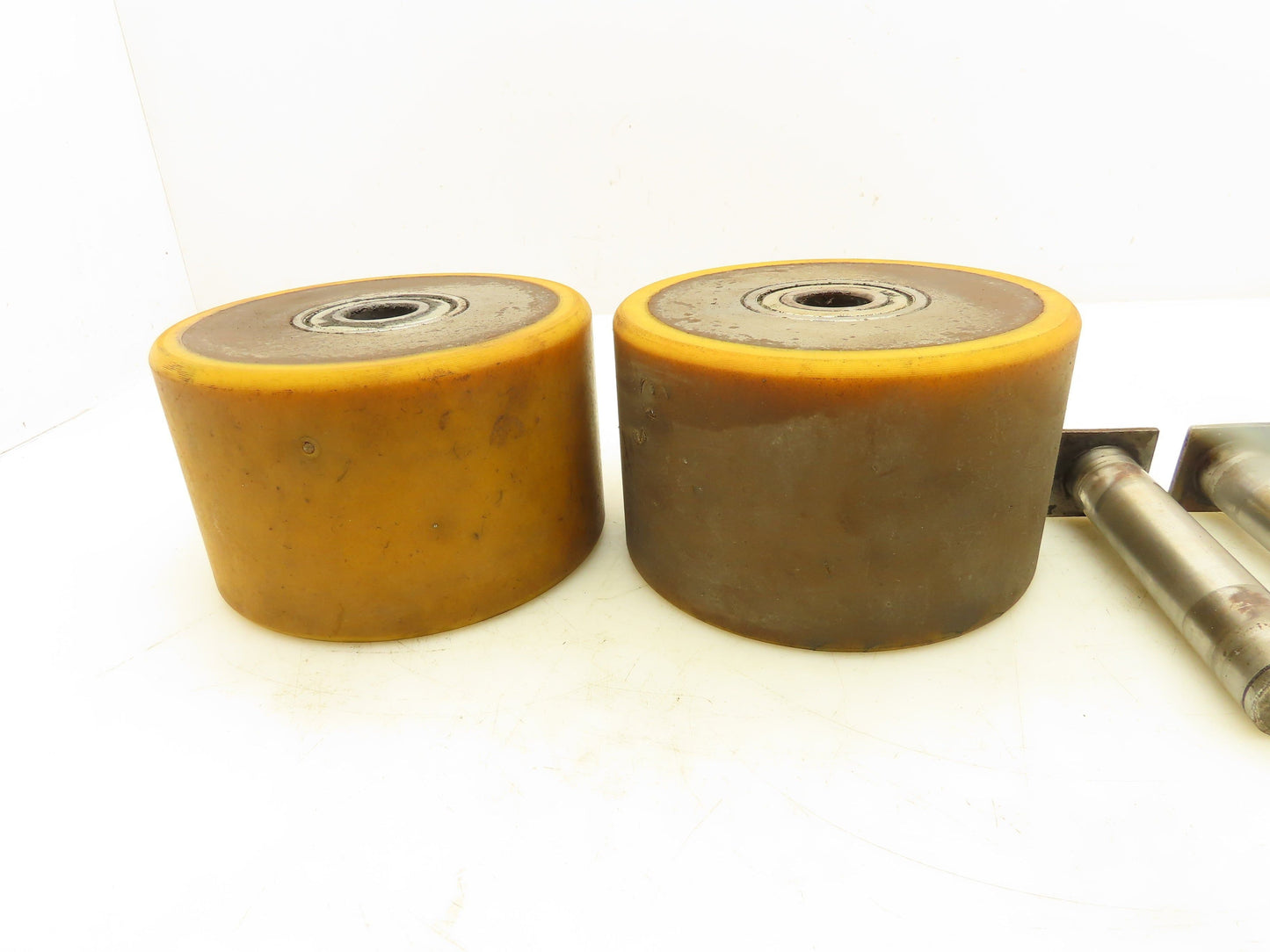 Raymond 632-156/008 EASI-OPC30TT Order Picker Polyurethane Wheel Set of 2