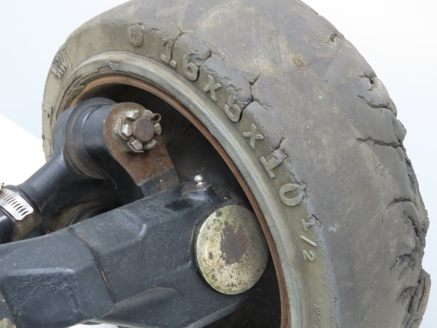 Yale ERC050VGN48TE083 Forklift Dual-Wheel Rear Axle Assembly
