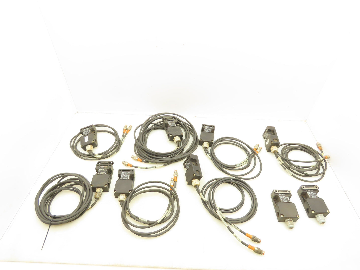 Schmersal Az 16-02ZVRK Safety Interlock Switch 230V 4A Lot of 9