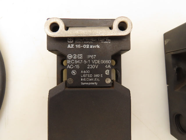 Schmersal Az 16-02ZVRK Safety Interlock Switch 230V 4A Lot of 9