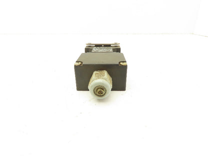 Schmersal Az 16-02ZVRK Safety Interlock Switch 230V 4A Lot of 9