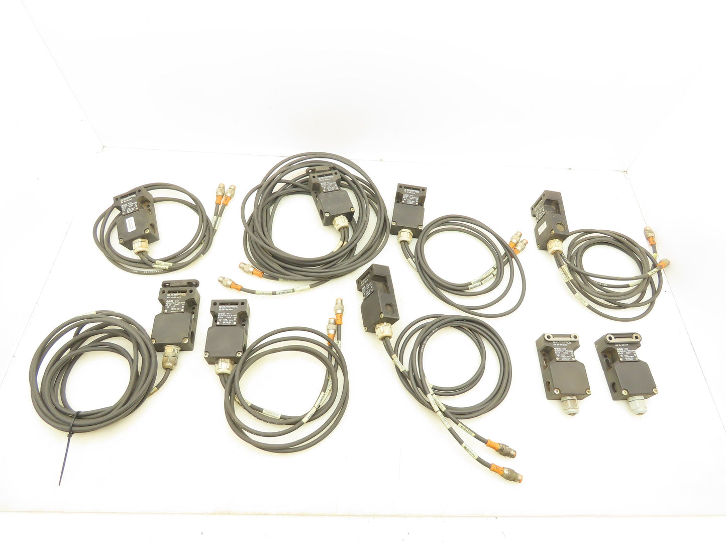 Schmersal Az 16-02ZVRK Safety Interlock Switch 230V 4A Lot of 9