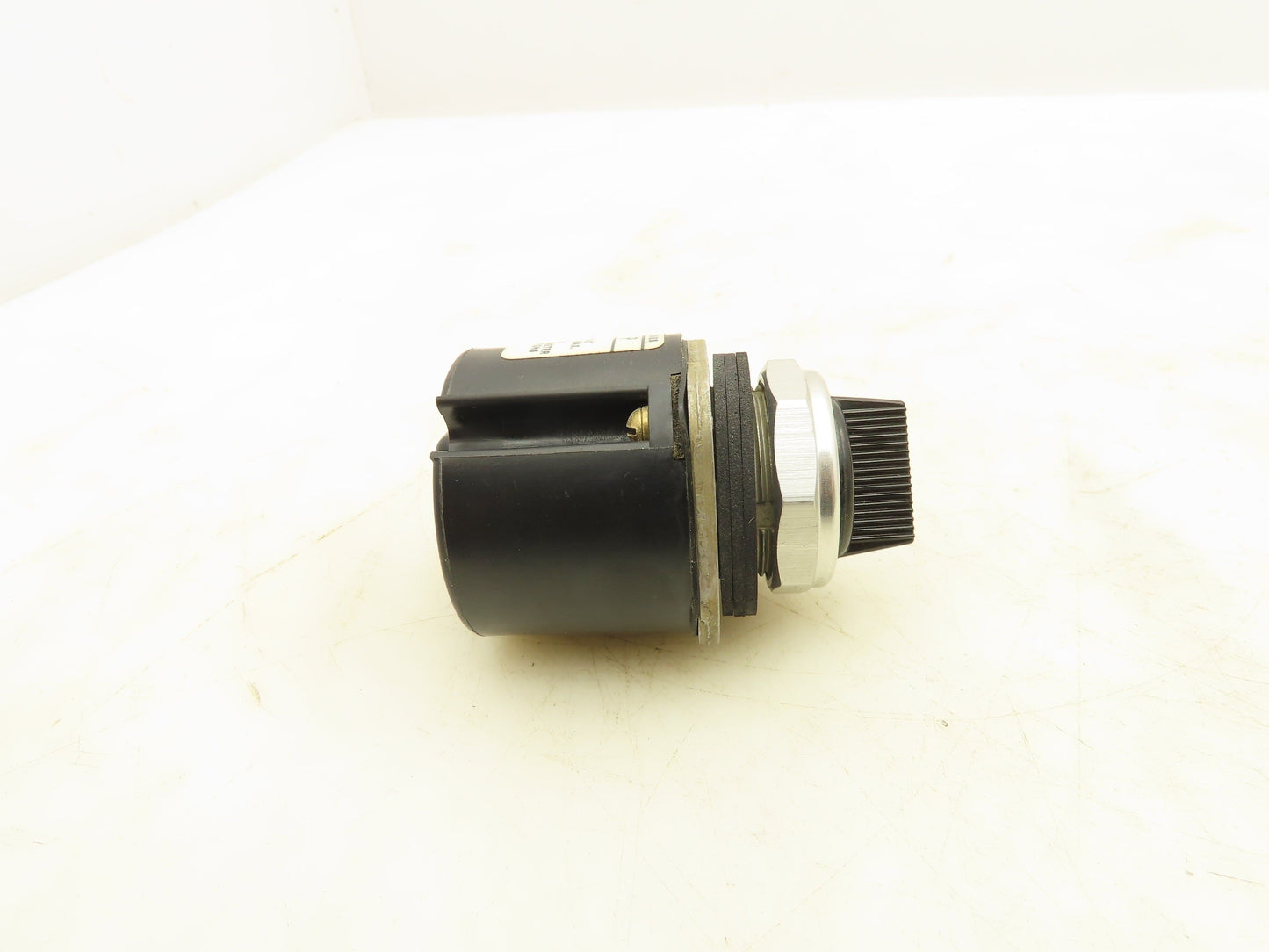 Allen Bradley 800T-U12 Potentiometer 500Ω  OHMS Series P 2 Watt