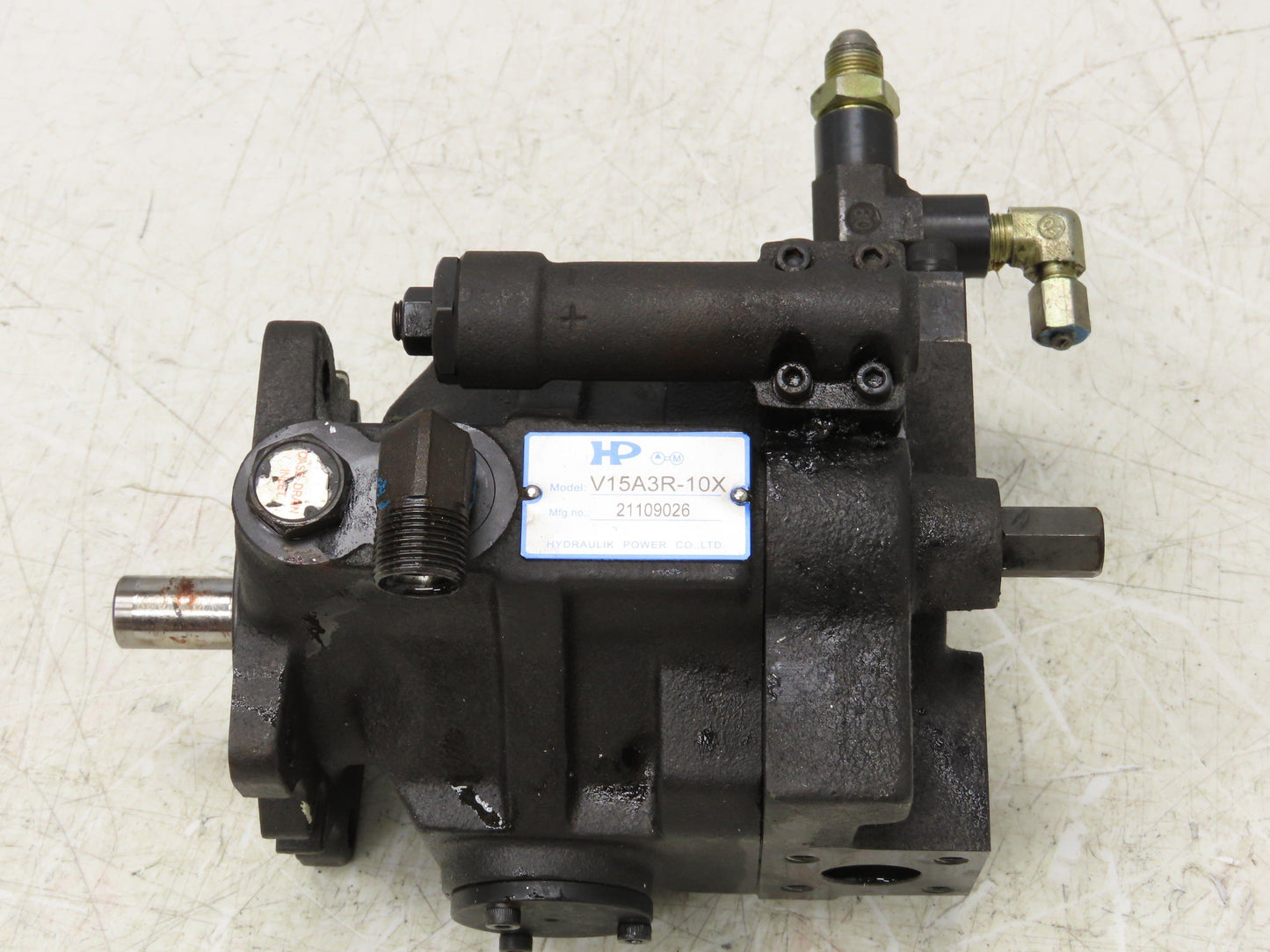 HP Hydraulik Power V15A3R-10X Variable Piston Pump 7gpm 3000psi