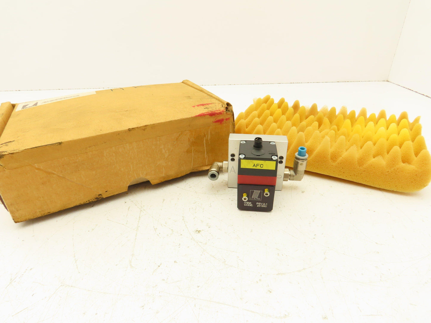 LT Ultra PSV-2-1 Pneumatic Servo Valve Manifold Unit 10V