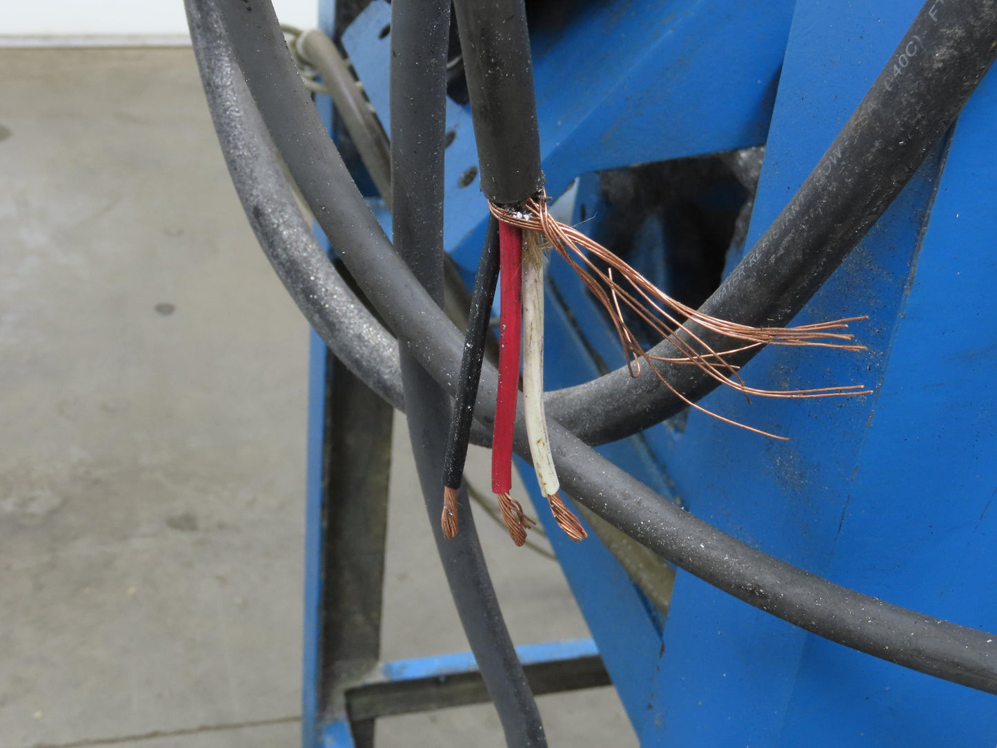 CTD F426 Straight Cut-Off Saw 16" Blade 3450 RPM 5 Hp 3Ph Air Foot Control 90°