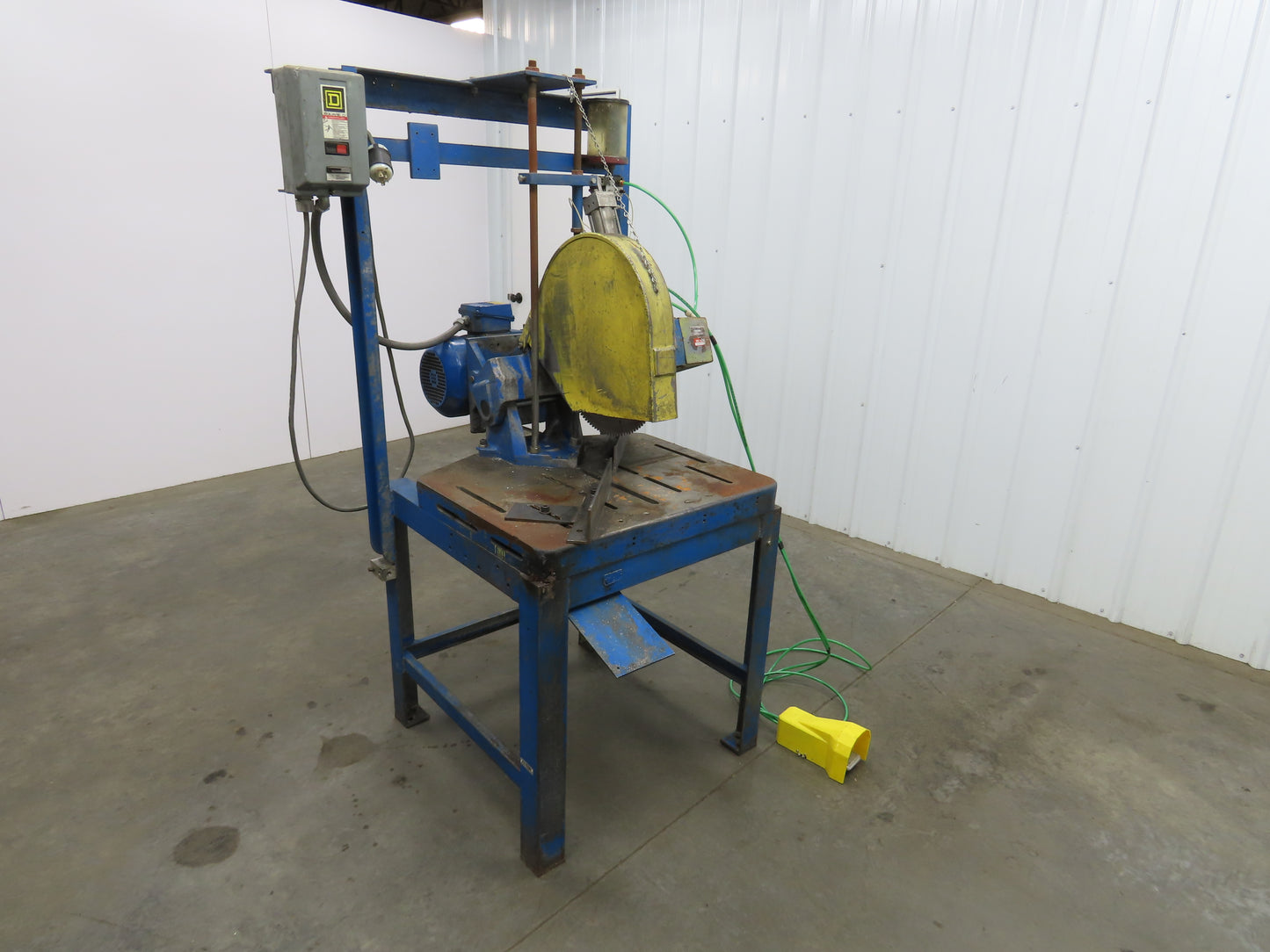 CTD F426 Straight Cut-Off Saw 16" Blade 2700 RPM 5 Hp 3Ph Air Foot Control 90°