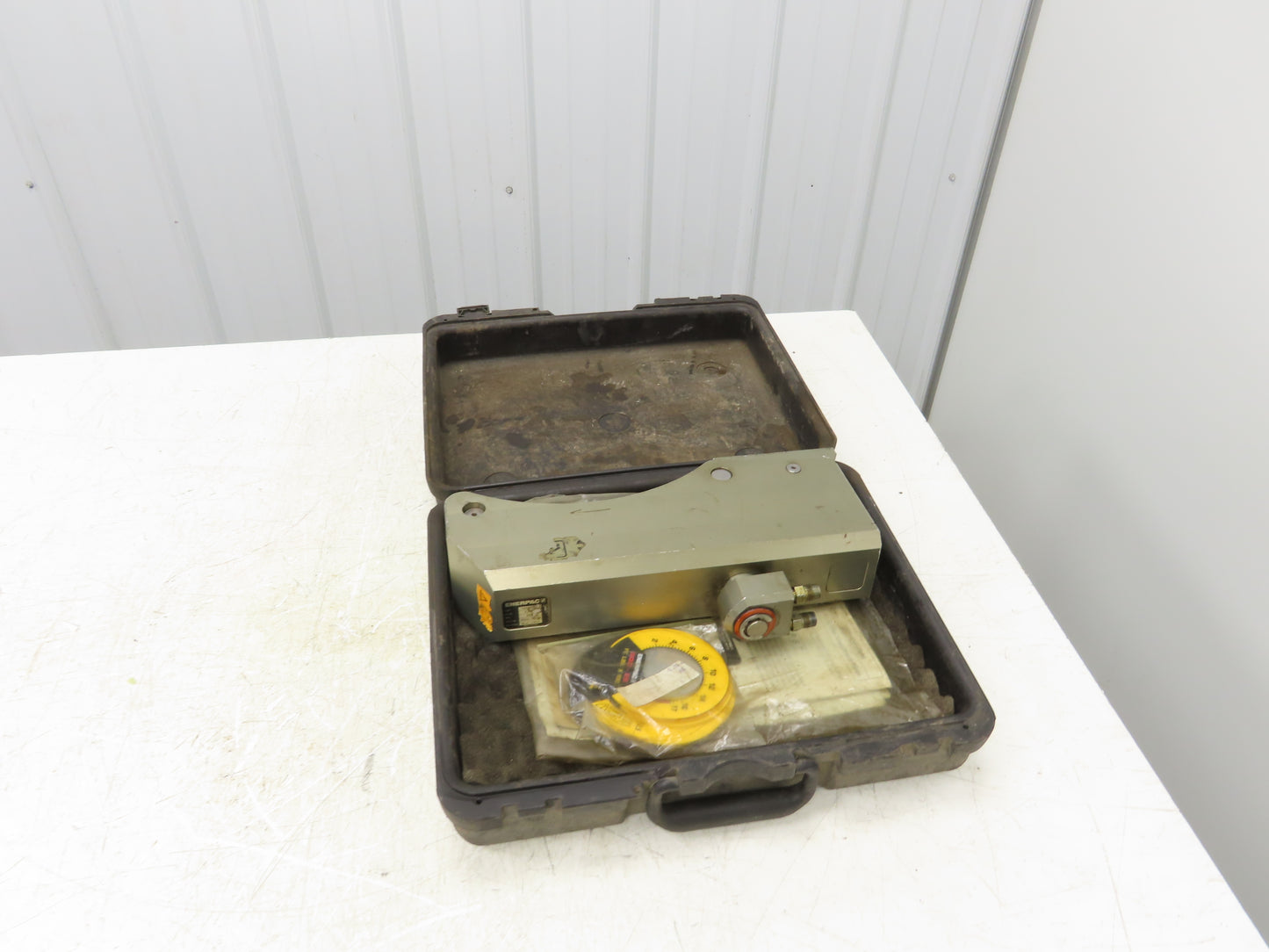 Enerpac HXD-240 Hydraulic Torque Wrench 3-1/8" to 5" Hex Drive 17850 Ft-Lbs
