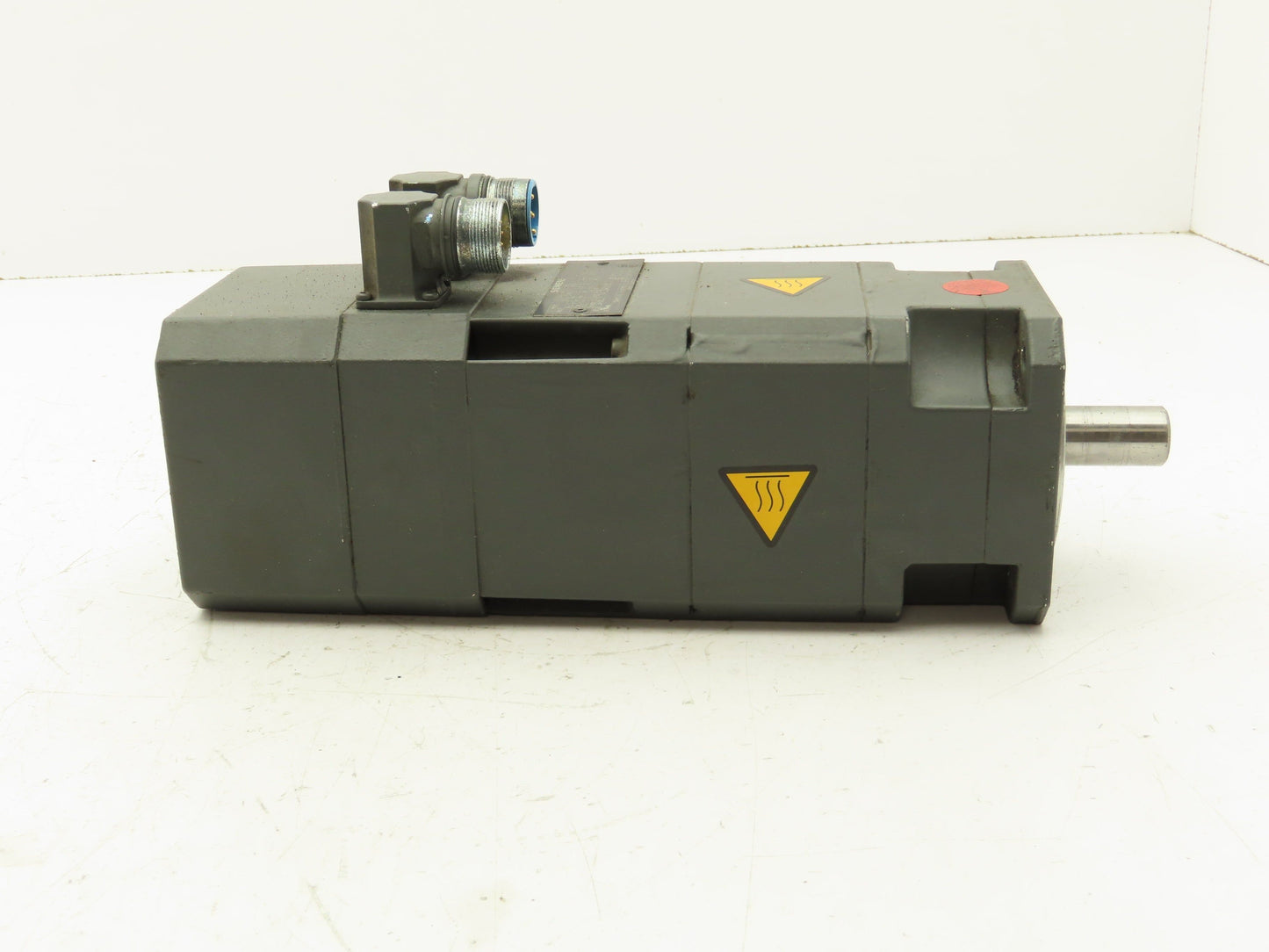 Siemens 1FT6041-4AF71-4AL3 Servo Motor 270V 7700 RPM 3PH Encoder IC2048S/R B25