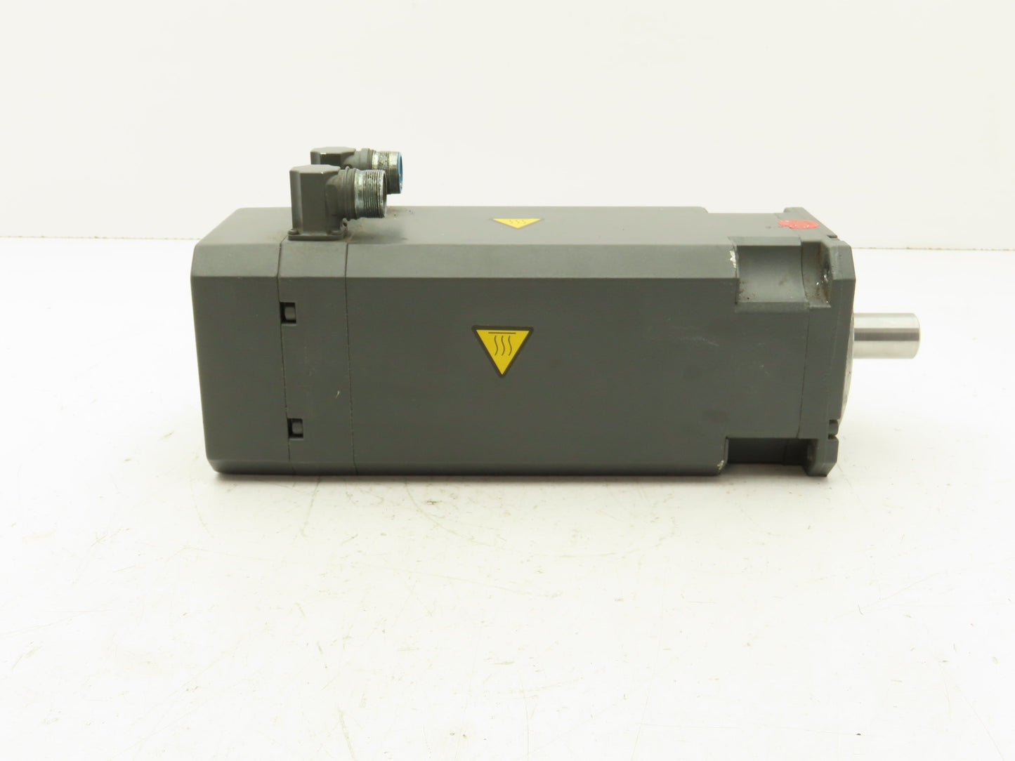 Siemens 1FT6064-6AH71-4AK3 Servo Motor 302V 9100 RPM 3PH Encoder IC2048S/R B25