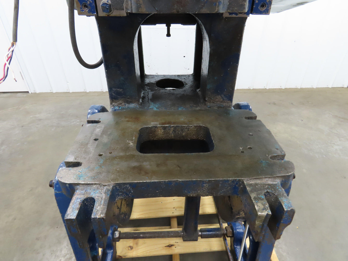 Alva Allen BT25 Mechanical OBI Punch Press 25 Ton 2-1/2" Stroke 8" Throat 3Ph
