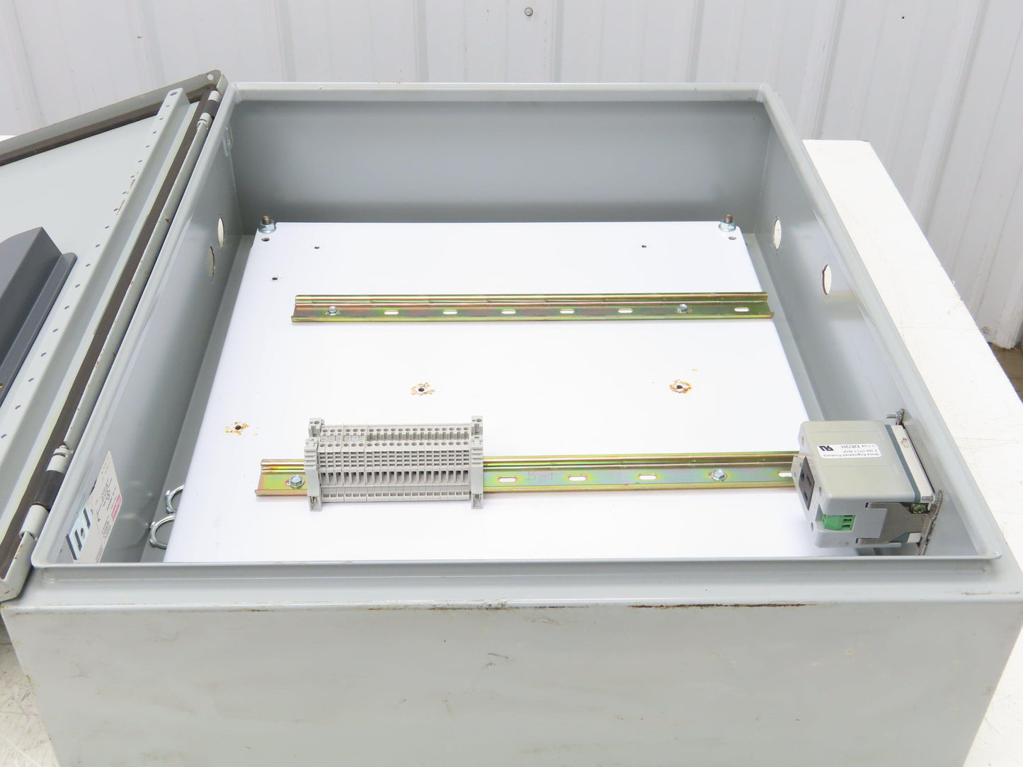 Hoffman CSD24206 Electrical Enclosure 24x20x6" w/Backplate Nema 12