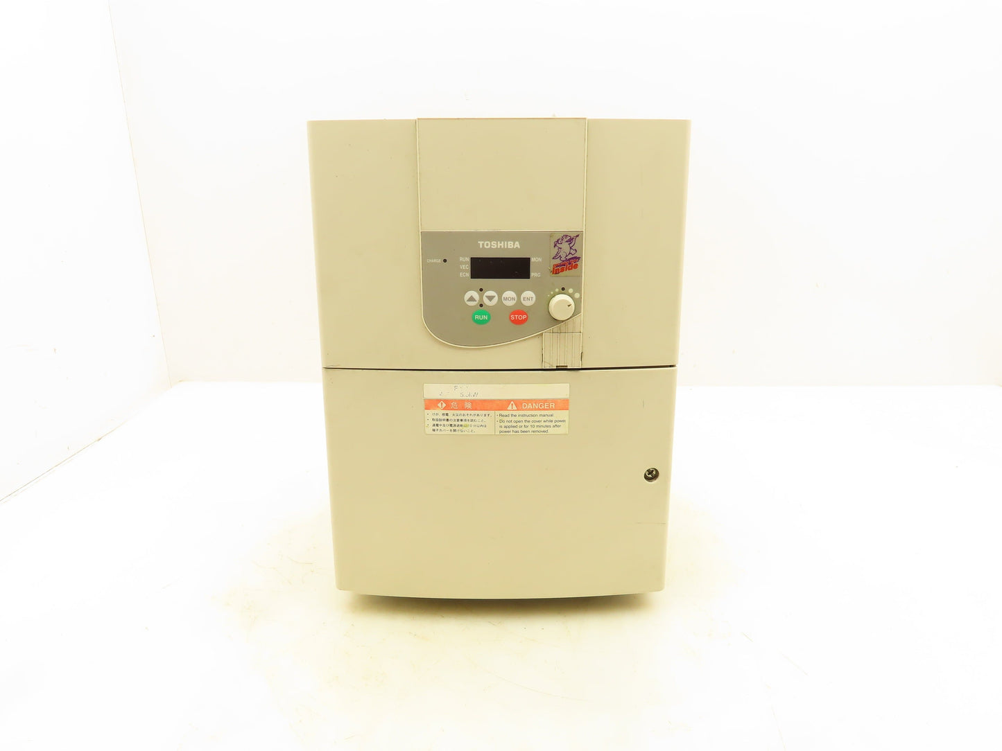 Toshiba VFS9-4055PL-WN(1) Transistor Inverter AC Drive 380/500V 14.3A 7.5HP 3PH