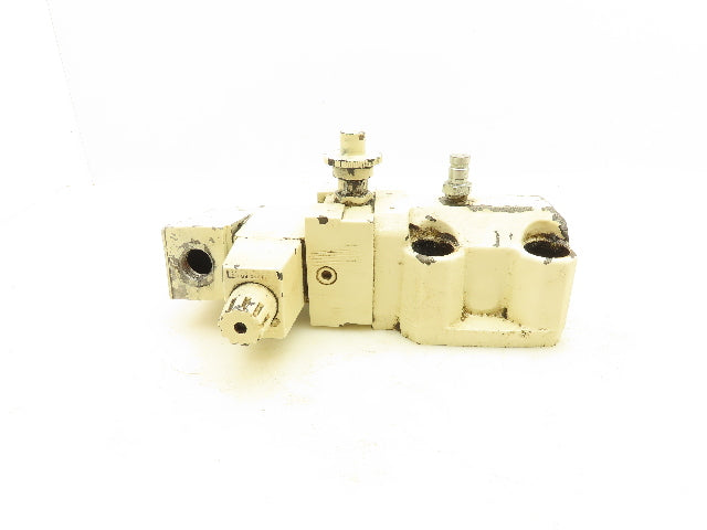 Vickers DG4V-3-2A-M-W-B-40 Hydraulic Directional Control Solenoid Valve 120V